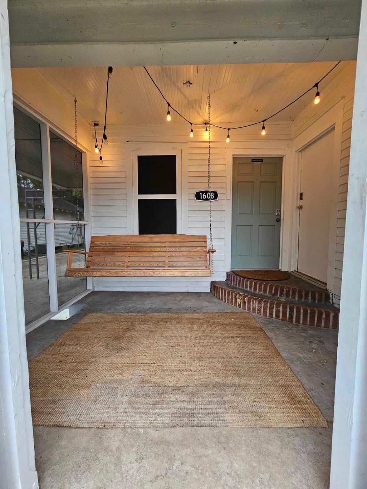 Spacious 4Br Retreat In The Heart Of Lafayette Exterior foto
