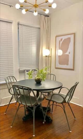 Spacious 4Br Retreat In The Heart Of Lafayette Exterior foto