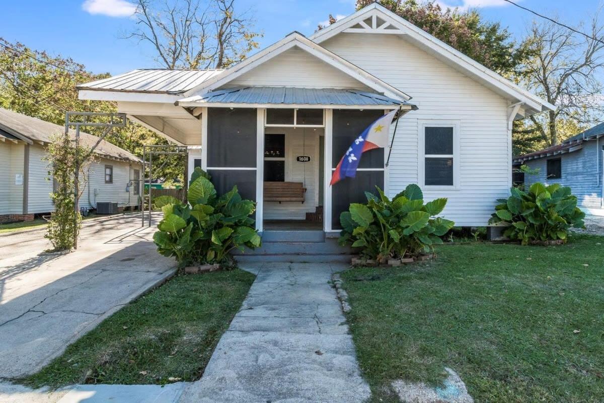 Spacious 4Br Retreat In The Heart Of Lafayette Exterior foto